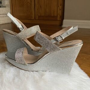 Nina Rhinestone Embellished Sandals‎